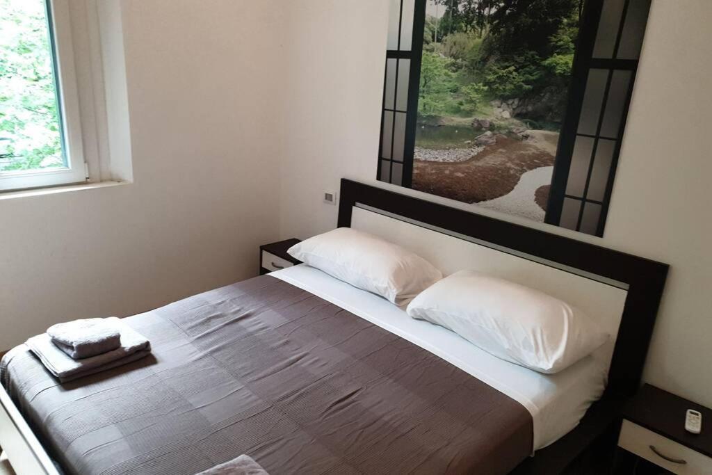 Your Lovely Home, Porta Venezia-1 Queen Bed, 3 Single Beds, 1 Sofa Bed- Mediolan Zewnętrze zdjęcie